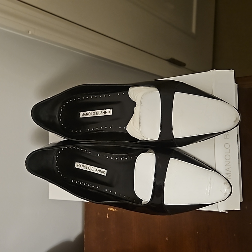 MANOLO BLAHNIK, WHITE/BLACK, 41